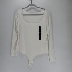 Banana Republic Bodysuit Womens Large Cream Soft Stretch Tee Scoop Neck